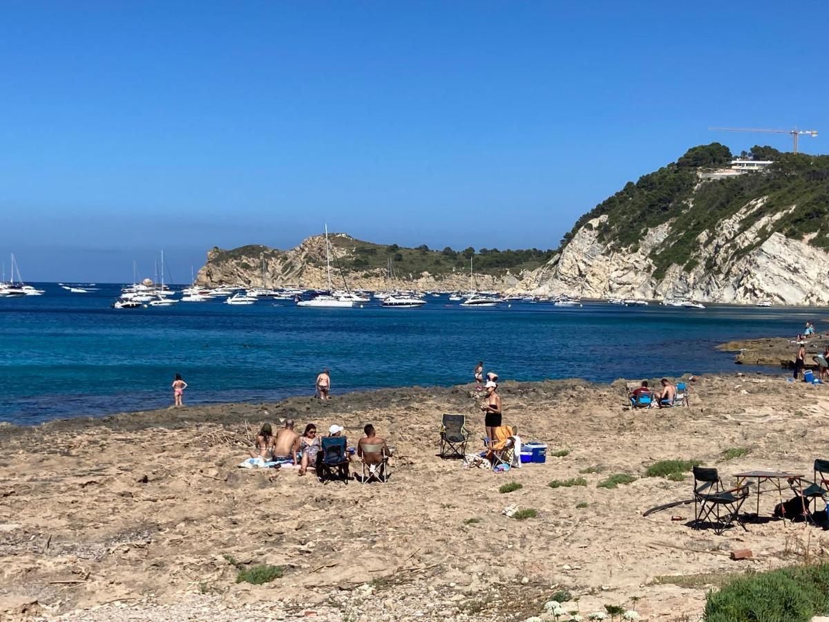 Moderna Casa De Pueblo En El Casco Viejo De Javea Luaran gambar